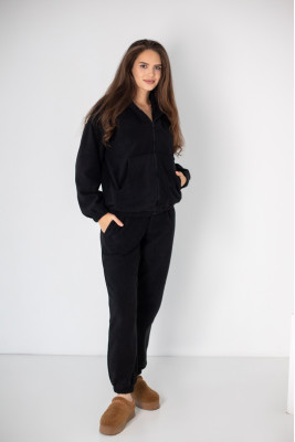 Костюм жіночий